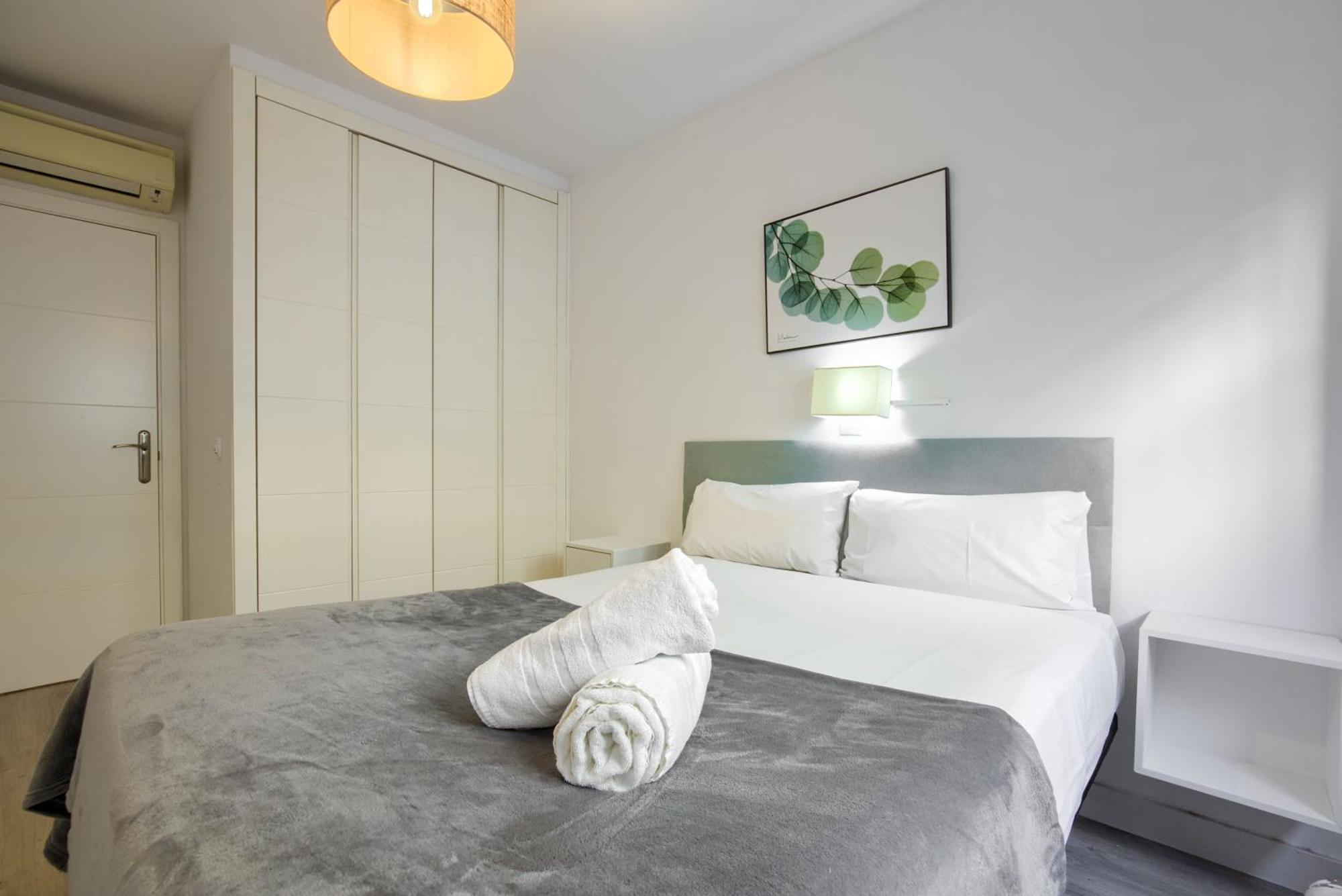 Dobo Madrid Ventas Apartment Exterior photo